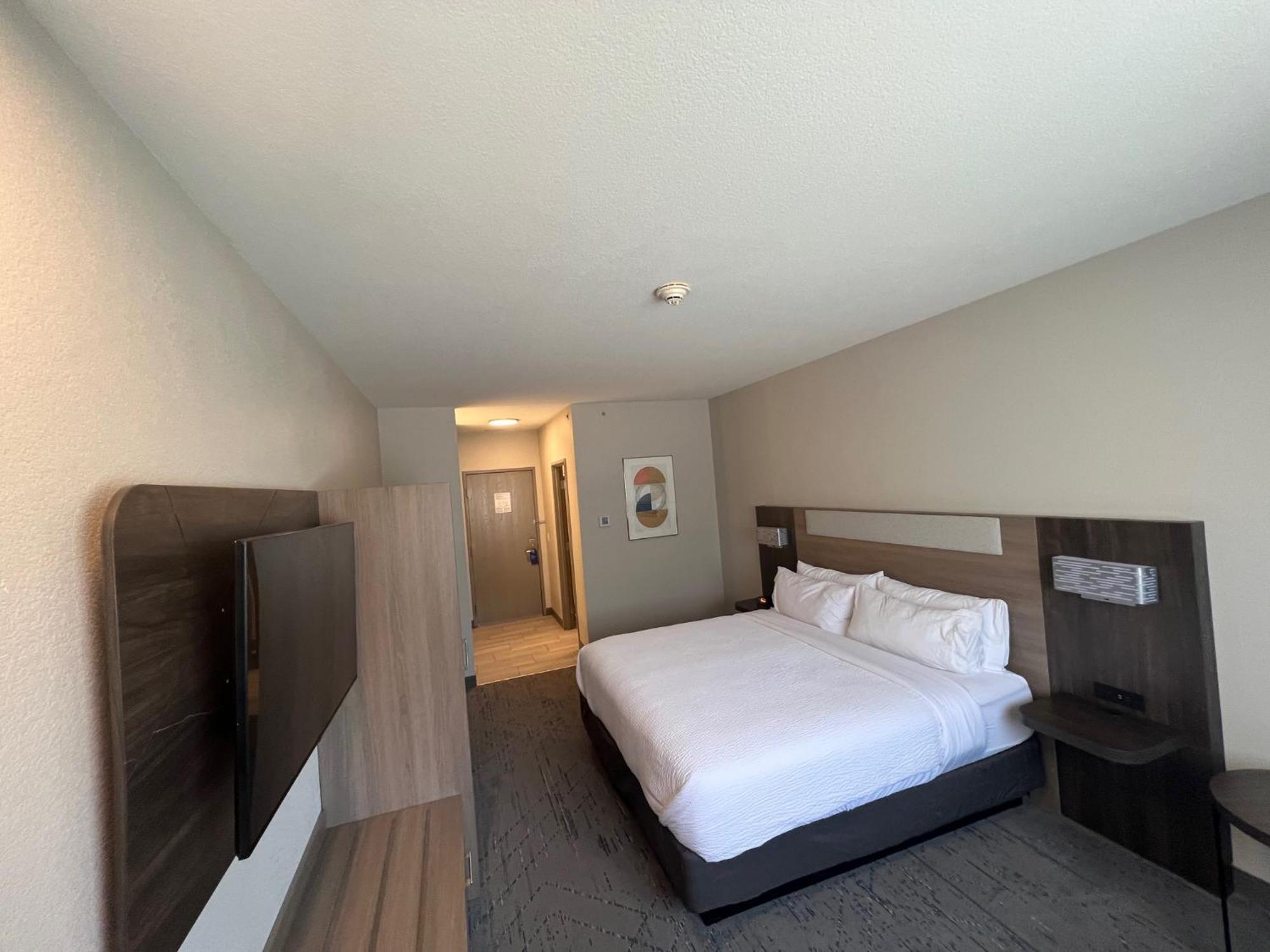 Holiday Inn Express - Wichita North - Park City By Ihg Zewnętrze zdjęcie